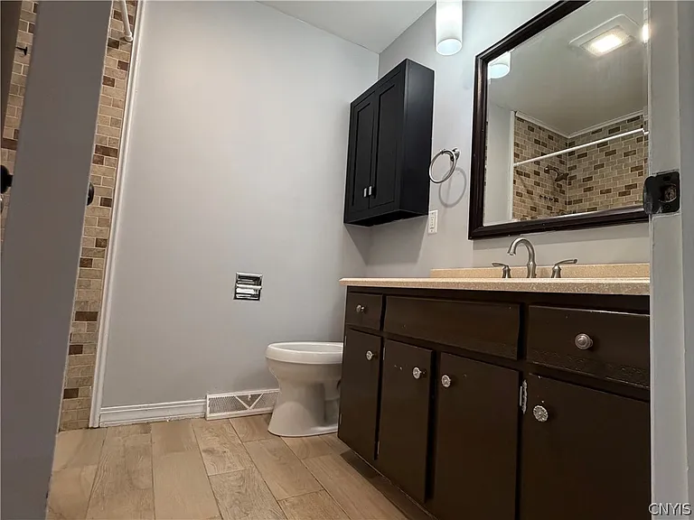 107 Hadley Dr — Photo 13
