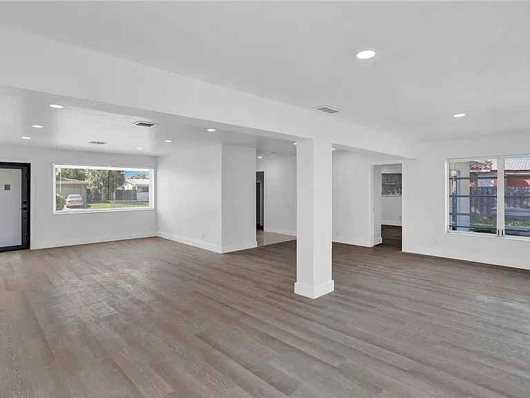 1013 SE 14th Ct — Photo 19