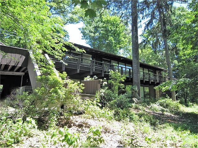 1st image of 37 Cottontail Ln