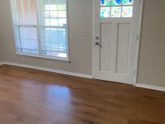 2nd image of 2000 Brighton Ave