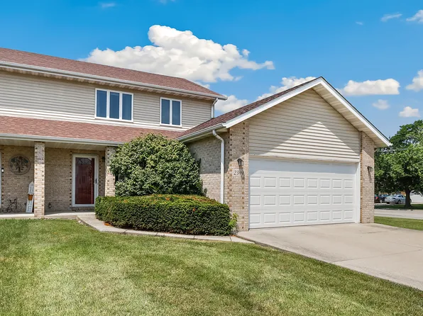 2399 Caton Crest Dr, Crest Hill, IL 60403
