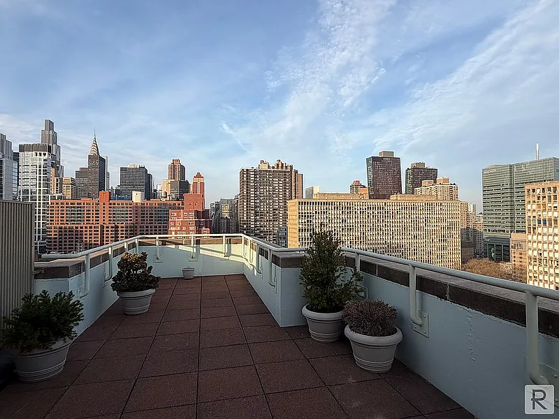Thumbnail 17