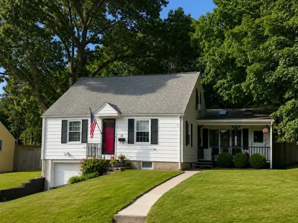 18 Hunnewell Rd, Worcester, MA 01606