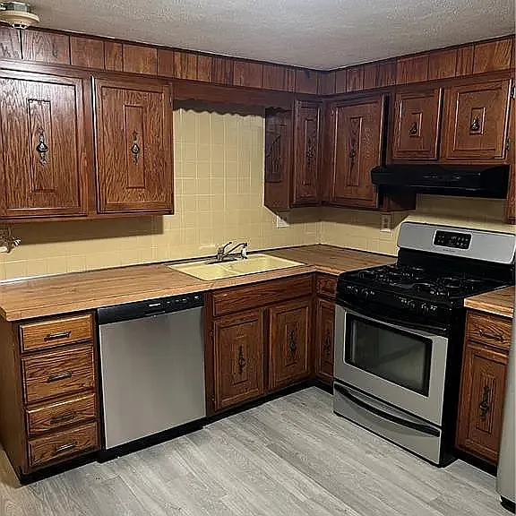 2160 Mineral Spring Ave #B2-U8 — Photo 9