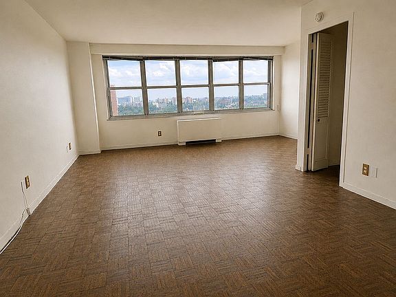 2nd image of 555 Kappock St APT 16A