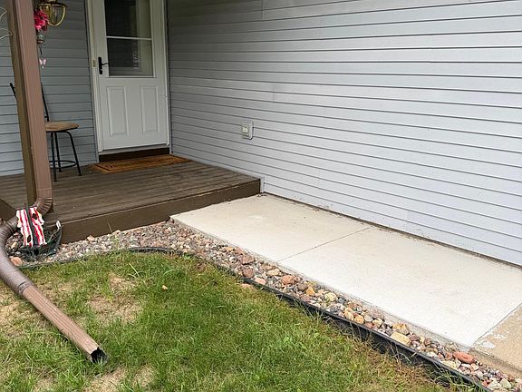 2nd image of 26007 10th St W
