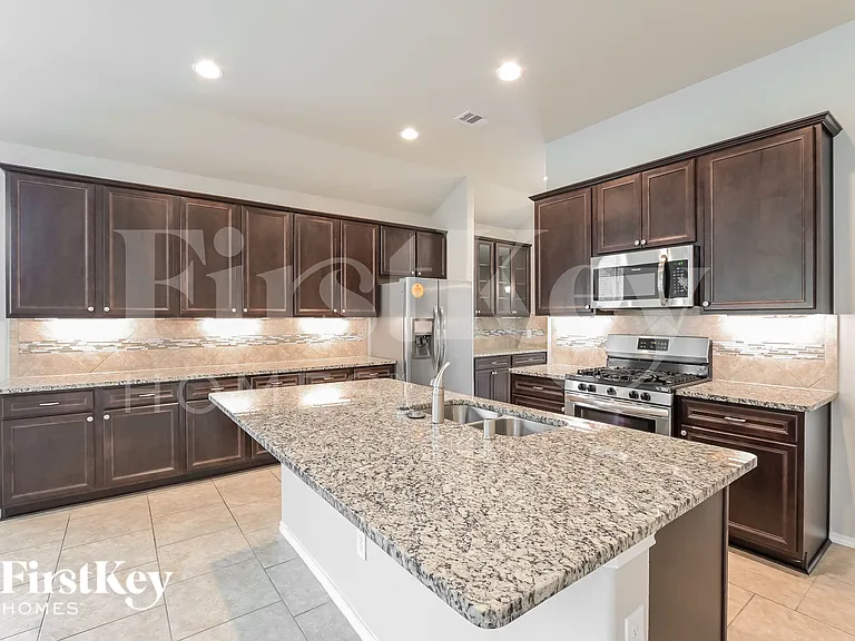 4711 Creekside Haven Trl — Photo 5