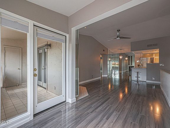 4th image of 1820 E MORTEN Avenue #225
