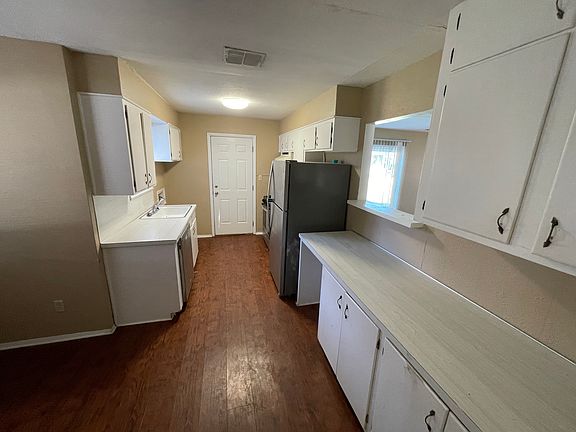 5th image of 2624 Hoyte Dr