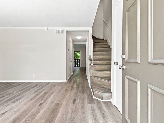 4th image of 5308 Edmondson Pike