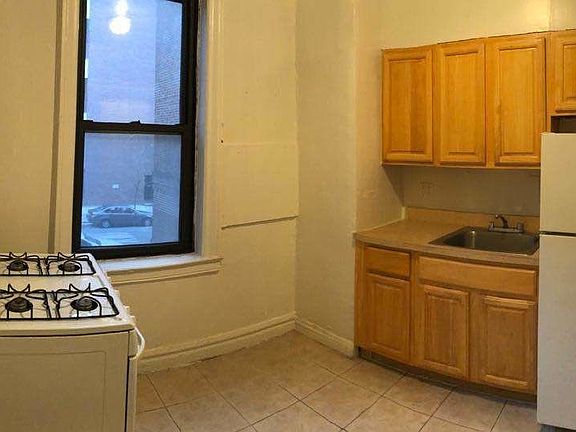 5th image of 724 E 27th St #G2