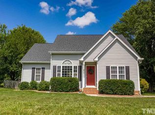 405 Springside Dr, Holly Springs, NC 27540