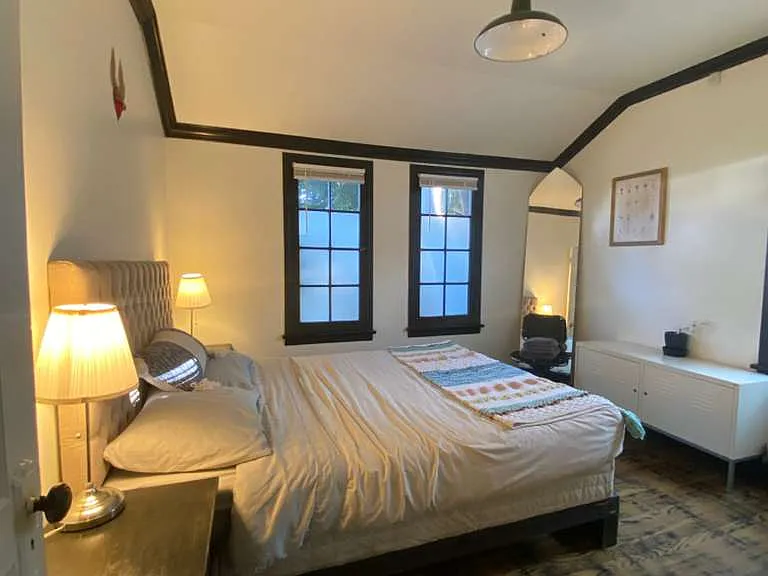 6537 Lexington Ave — Photo 45