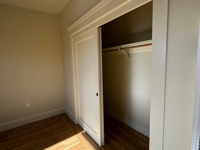 1525 Spruce St #33 — Photo 6