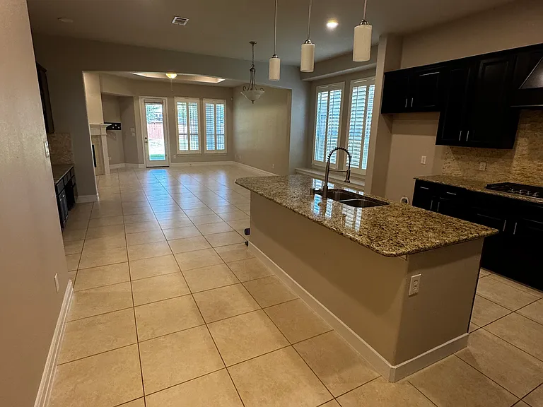 12648 Hollister Dr — Photo 8