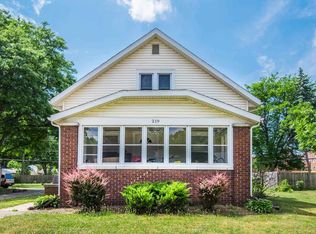 219 W Cleveland Ave, Elkhart, IN 46516