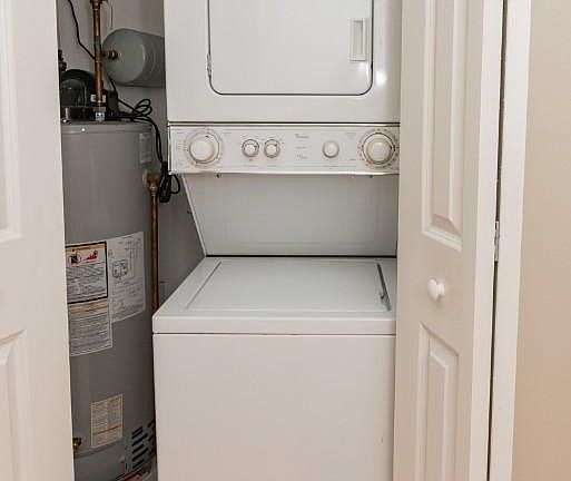 3rd image of 1850 W Wabansia Ave #1R