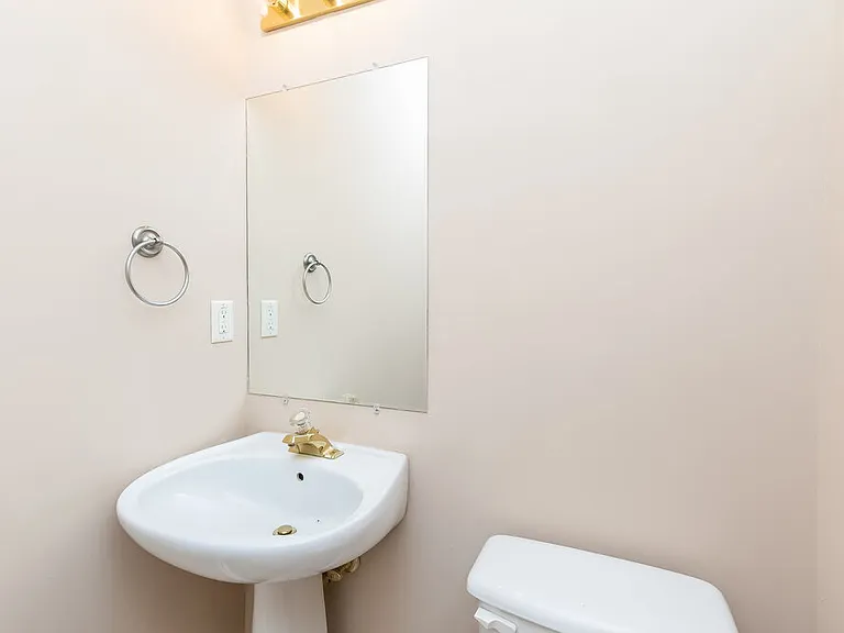2373 Bancroft Way — Photo 16