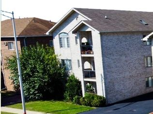 10624 Central Ave APT 1A, Chicago Ridge, IL 60415