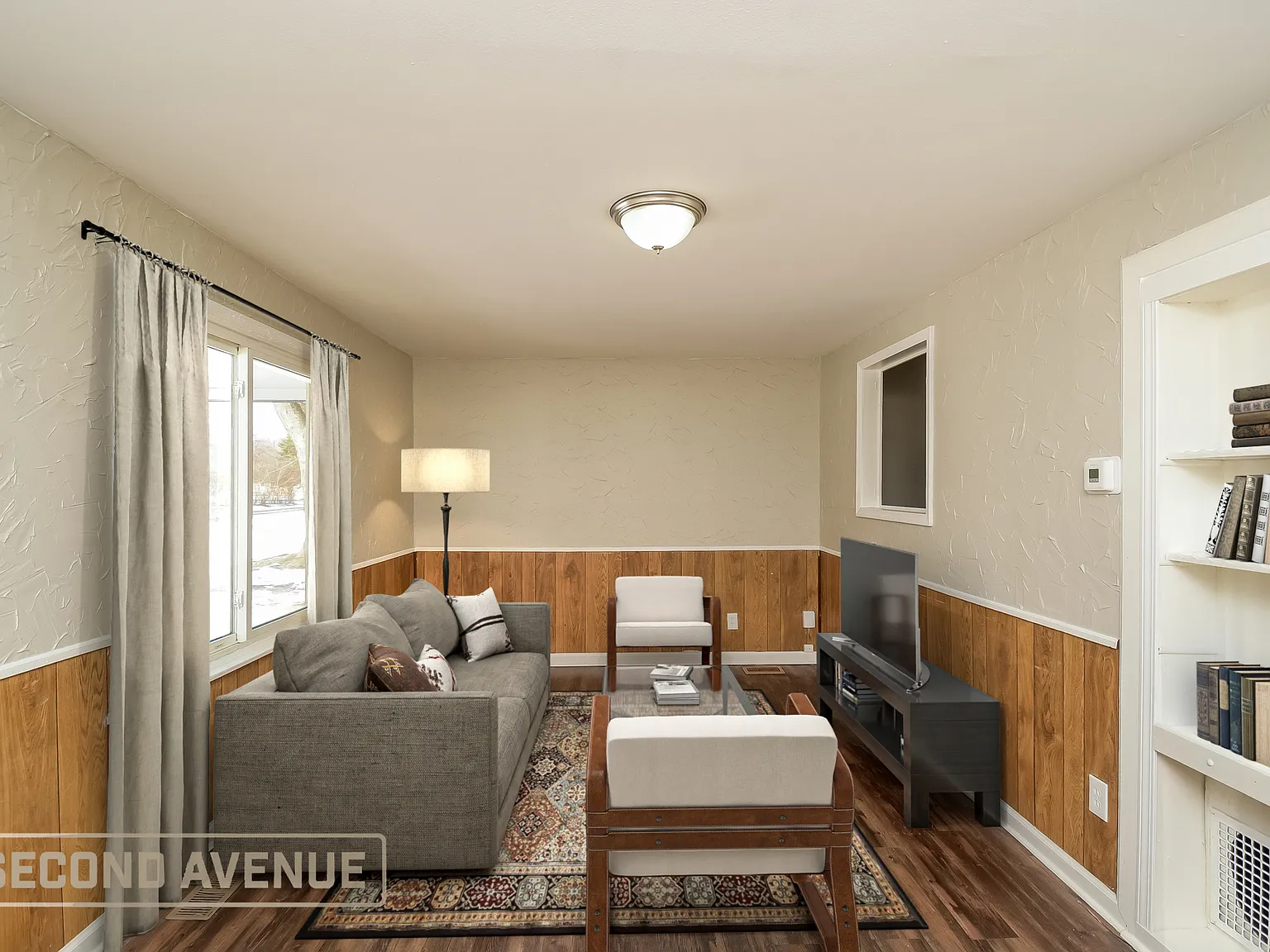 3 bed, 1.0 bath, 1170 sqft, $1,325 — Photo 2
