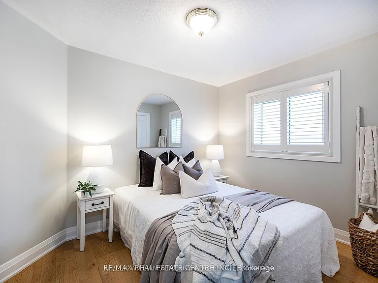 36 Padfield Dr — Photo 15