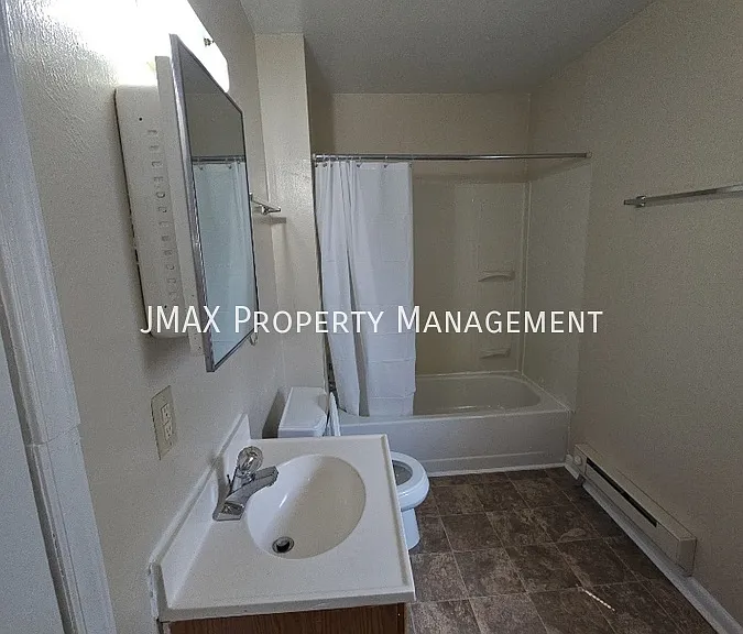 1732 Hanover Ave NW #A — Photo 11