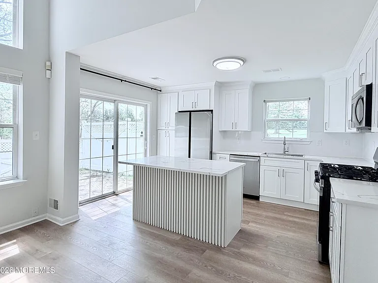 1 Whitemarsh Dr — Photo 4