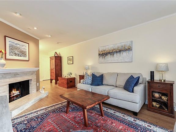 52 Rowayton Woods Drive