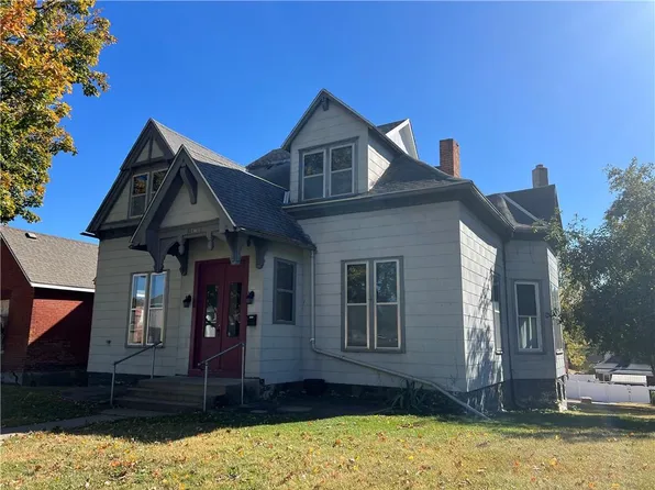 1036 Santa Fe St, Atchison, KS 66002