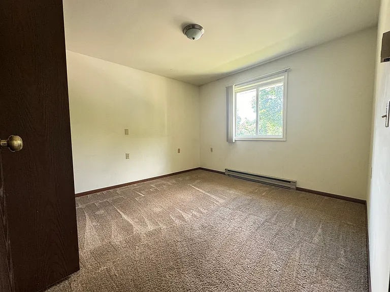 121 Colonial Dr #110 — Photo 8