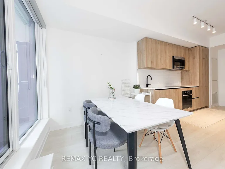 117 Broadway Ave #703 — Photo 5