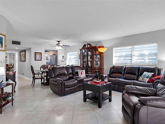 5th image of 13000 SW 15th Ct APT 101U