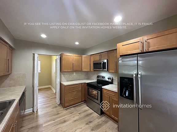 5th image of 3010 SW 97th Ct