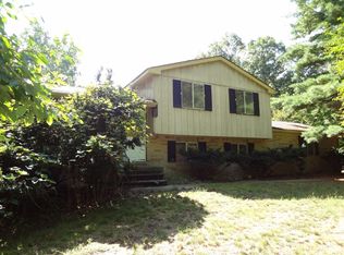 44435 Wear Rd, Belleville, MI 48111