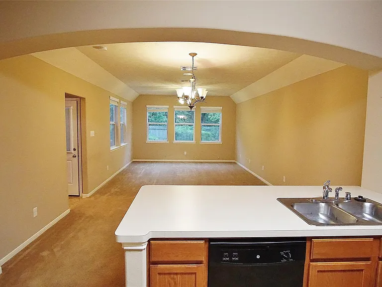 13051 Iris Garden Ln — Photo 6