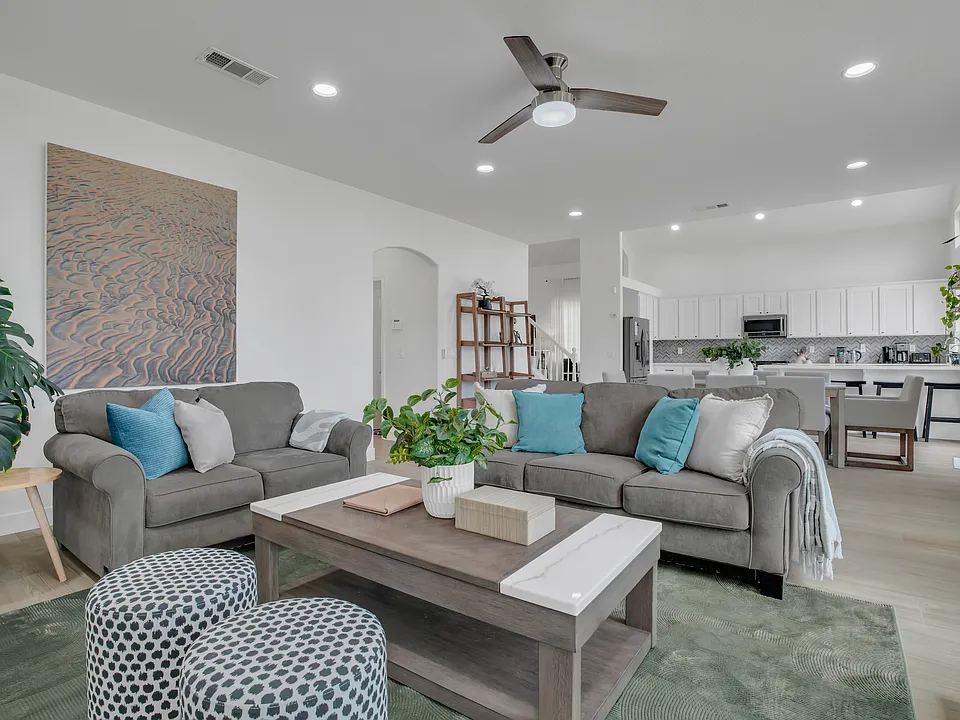 3437 Mesa Verde Cir