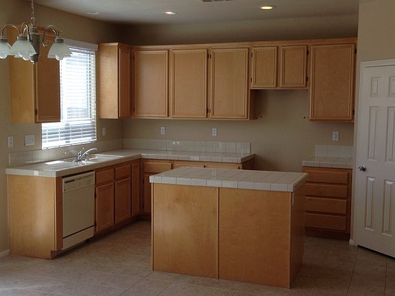 3rd image of 15300 Avenida Anillo