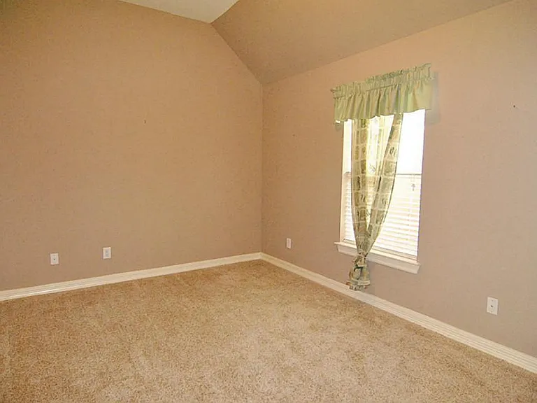 2627 Havencrest Dr — Photo 16