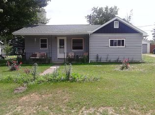 8550 Chestnut St, Wheeler, MI 48662