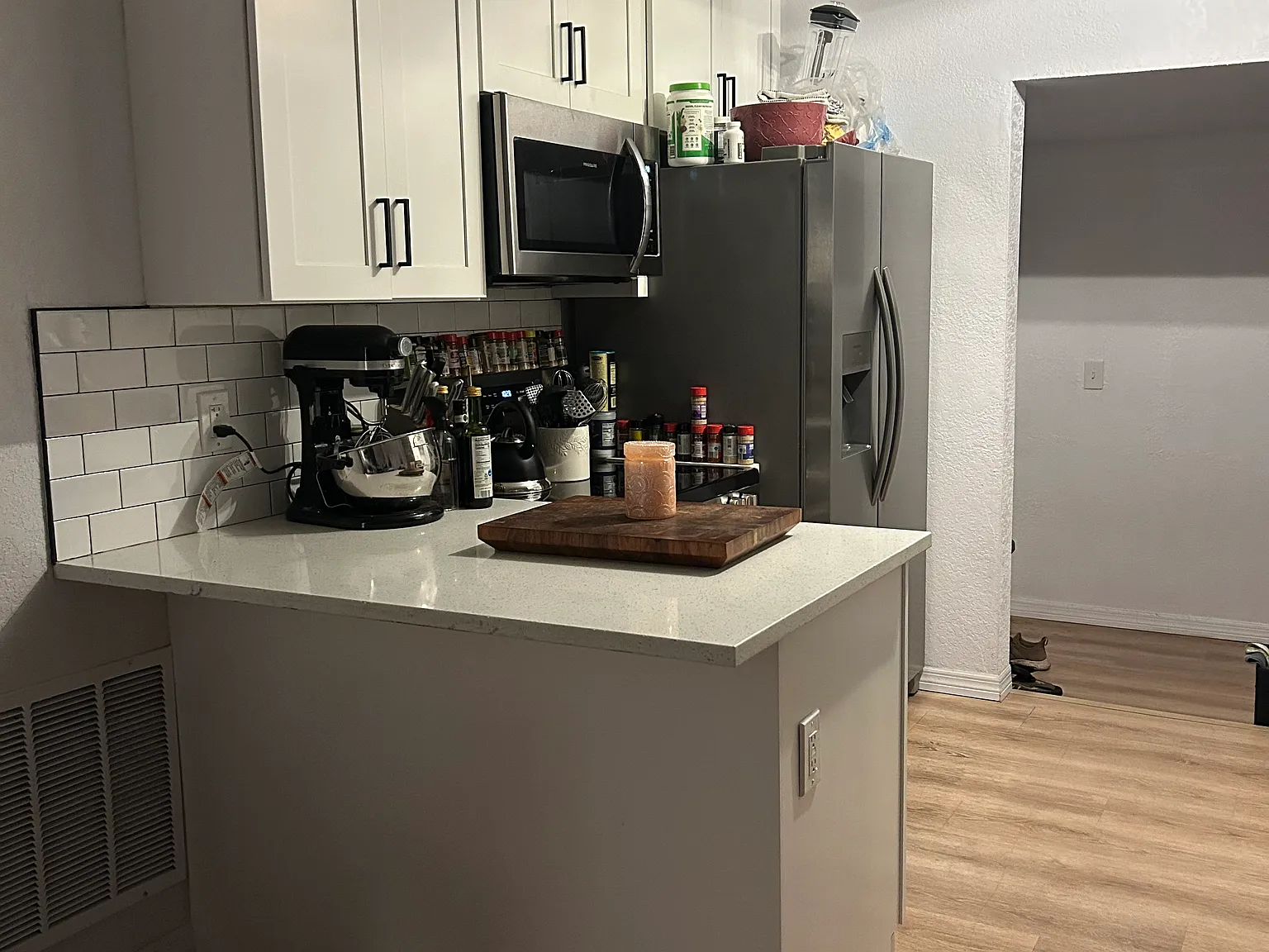 4 bed, 1098 sqft, $2,600 — Photo 2