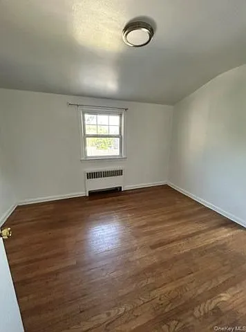 200 Crescent Pl #2 — Photo 2