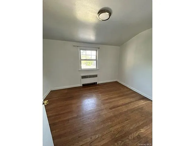Building Photo - 200 Crescent Pl #2