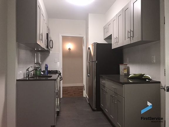 4th image of 3900 Greystone Ave APT 33D