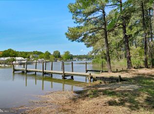 715 Winchester Creek Rd, Grasonville, MD 21638