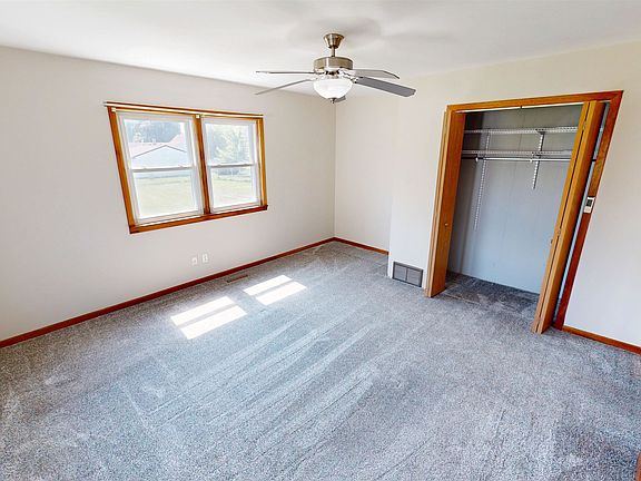 4th image of 508 E 5th St
