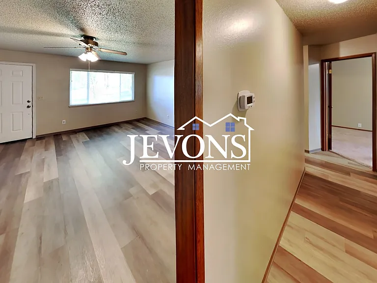 111 N 69th Ave #111 — Photo 17