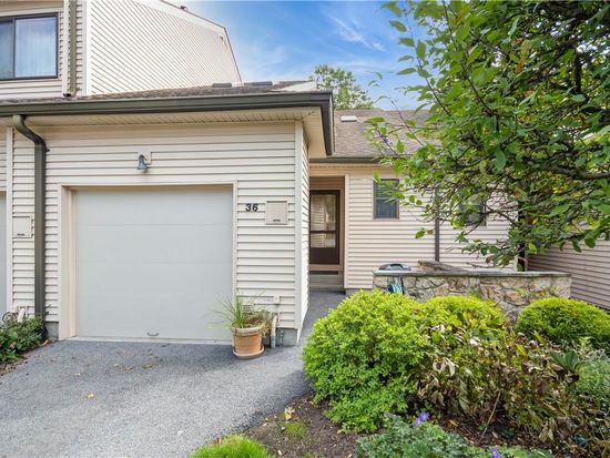 36 Hudson Watch Drive, Ossining, NY 10562