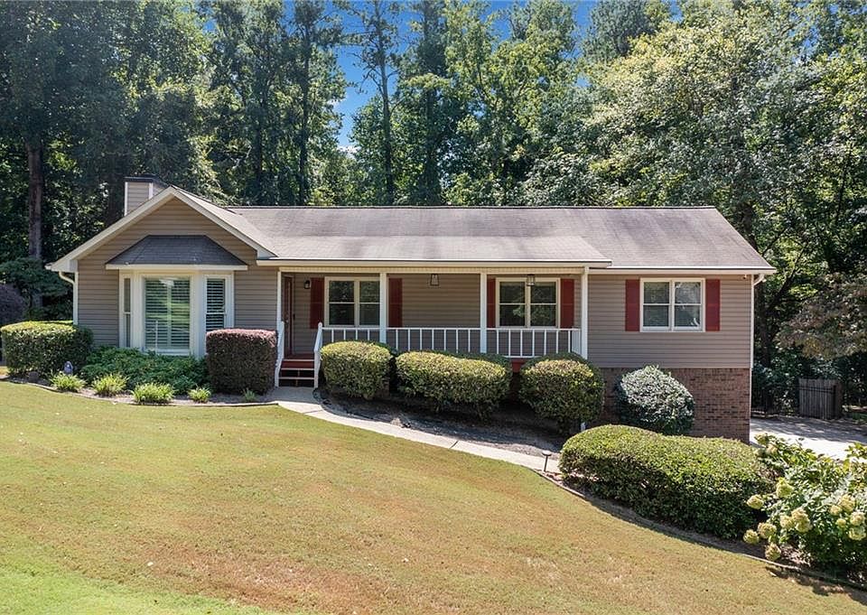 1st image of 179 Farmington Dr