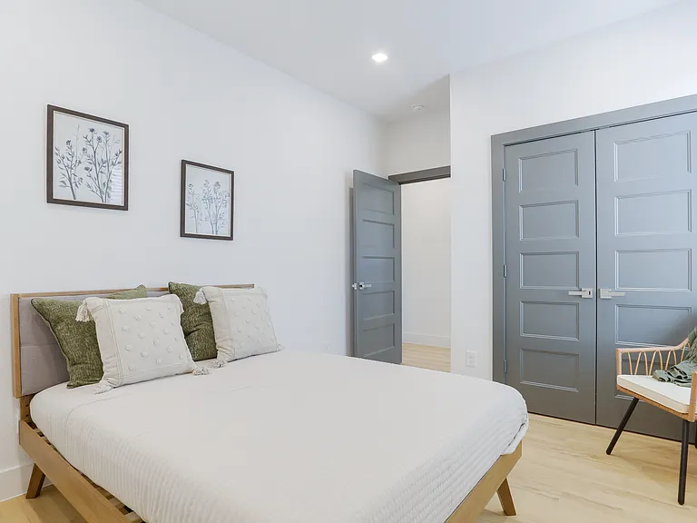 2805 Weisenberger St #503 — Photo 14