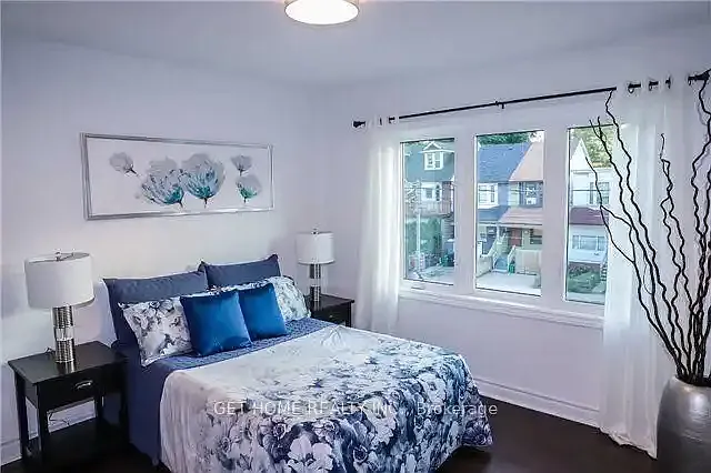 339 Coxwell Ave #1 — Photo 6